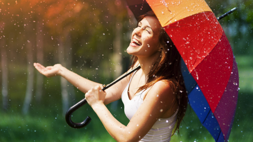 Aktivitas Sederhana yang Membantu Menjaga Mood Tetap Positif di Musim Apa Pun